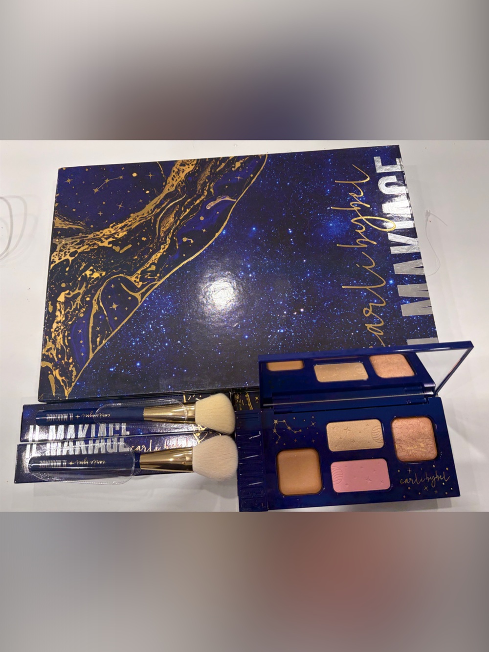 Carli Bybel Face Palette and brushes Ilmakiage